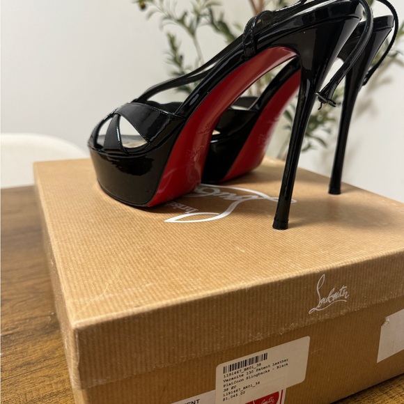 Christian Louboutin Veracite 130 Patent - Picture 2 of 6